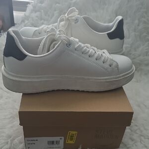 Steve Madden White and Black Womens Sneakers Size 7